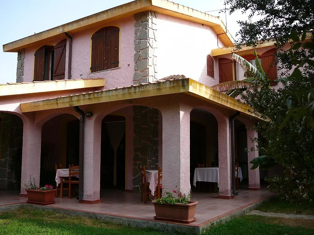 كاستياداس Hotel S'Obreschida